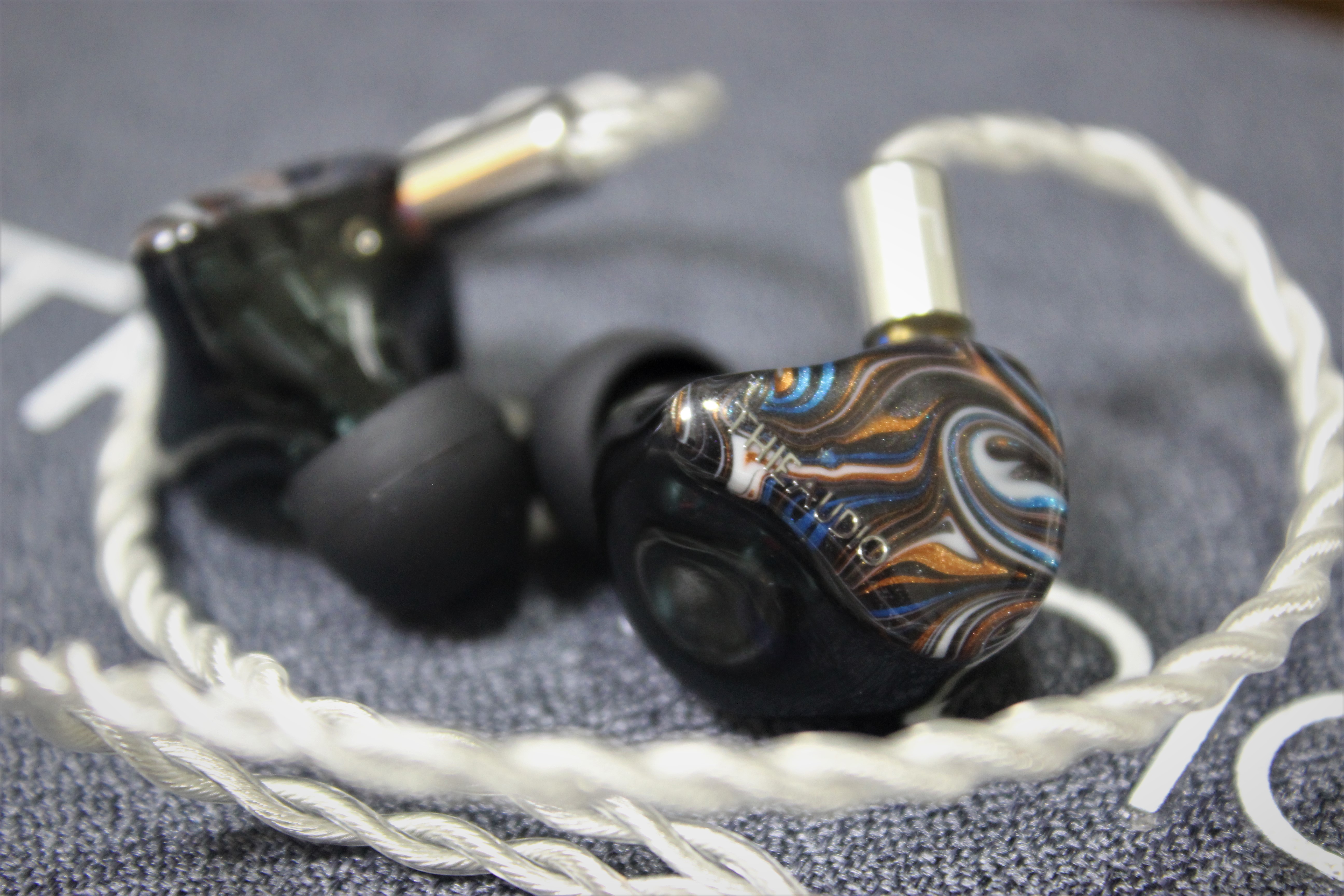 ThieAudio Legacy 4: Unboxing – In-Ear Fidelity